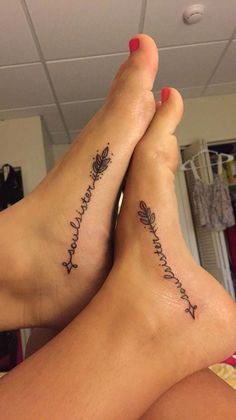 Sorority Tattoo, Tattoo Soul, Tattoo Cursive, Small Best Friend Tattoos, Cursive Tattoo, Matching Bff, Tattoos Matching, Tattoo Foot, Tattoo Placements