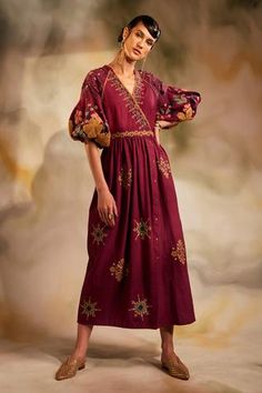 Shop for Chandrima Purple Kala Cotton Floral Embroidered Dress for Women Online at Aza Fashions Festive V-neck Dress With Intricate Embroidery, Festive V-neck Embroidered Dress, Festive V-neck Chikankari Embroidered Dress, Festive V-neck Dress With Chikankari Embroidery, Festive V-neck Embroidered Dress With Resham Embroidery, Festive V-neck Resham Embroidered Dress, Festive Dresses With Gathered Sleeves, Festive Dress With Gathered Sleeves, Plum Dress