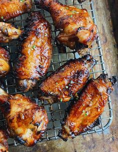 grilled chicken wings on a cooling rack