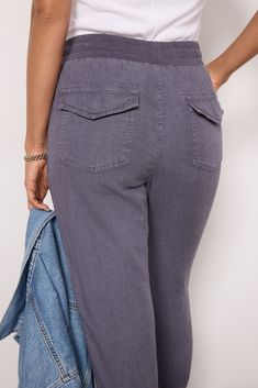 Crafted in a lightweight blend of lyocell and linen, these Splendid joggers are a staple for summer weekends. These wear-everywhere pants feature an elastic tie waistband, patch pockets, and a tapered leg with side trim and knit cuffs. | SPLENDID Women's Lakeside Jogger Pants, Size XL, Blue Casual Tencel Bottoms With Elastic Waistband, Relaxed Fit Tencel Pants With Pockets, Casual Tencel Straight Leg Pants, Straight Leg Tencel Bottoms For Summer, Versatile Summer Pants With Patch Pockets, Summer Utility Cropped Leg Pants, Summer Utility Pants With Cropped Leg, Summer Utility Pants With Cropped Legs, Summer Utility Style Cropped Pants