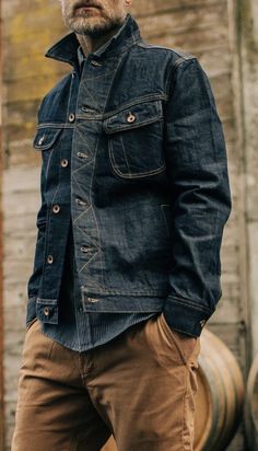 Rugged Men's Fashion, Outdoorsmen Style, Mens Denim Jacket, Older Mens Fashion, Big Men Fashion, Mens Casual Outfits Summer, Mens Fashion Rugged, Best Mens Fashion, Stylish Mens Outfits