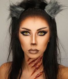 Werewolf Makeup, Halloween Costumes Women Scary, Beautiful Halloween Makeup, Easy Halloween Makeup, Halloween Make-up Looks, Creepy Halloween Makeup, Cute Halloween Makeup, Halloween Makeup Ideas