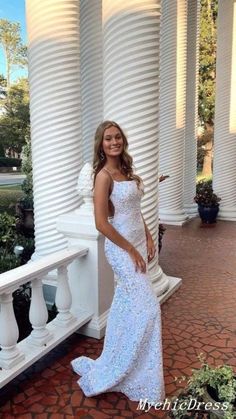 High Neck Evening Gown, Black Sequin Prom Dress, Sequin Prom Dresses Long, Prom Dresses Sparkly, Bolo Barbie, Prom Dresses Simple, Royal Blue Prom Dresses, Mermaid Evening Gown, Dress Spaghetti Straps