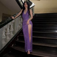 Purple Dress Aesthetic, Estilo Indie, Street Dress, Prom Dress Inspiration, Split Maxi Dress, Split Dress, Looks Chic, Party Dress Long, Long Prom Dress