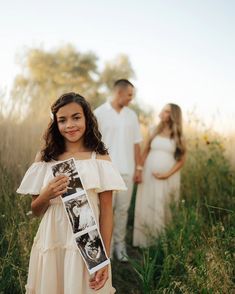 Baby on the way🎀🌻 Loved doing this maternity family photoshoot🥹 Keep the maternity shoots coming please🫶🏼 #utahphotographer #maternityphotoshoot #familyphotosession Maternity Photo Ideas With Siblings, Maternity Photography With Older Sibling, Maternity Poses With Kids, Family Maternity Pictures With Siblings, Maternity Pictures With Siblings, Maternity Photo Shoot Ideas With Toddler, Maternity Shoot With Kids, Family Of 3 Maternity Pictures, Maternity Family Photoshoot