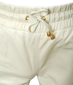 Welcome to ChersDelights Leather, where quality meets style effortlessly. Dive into luxury with our unisex white leather joggers, tailored for those who appreciate the finer things in life. Crafted from top-grade Nappa sheepskin leather by seasoned craftsmen with over 50 years of experience, each stitch exudes excellence. Immerse yourself in the unrivaled smoothness and softness of our premium leather, ensuring a comfortable fit for all-day wear. With thoughtful design elements like golden zippe Leather Pants For Men, Mens Leather Pants, Leather Joggers, Biker Men, Leather Jeans, Motorcycle Leather, Pants For Men, Vintage Motorcycle, Biker Style