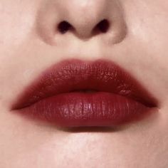 Muted Red Lipstick, Cranberry Lipstick, Blotted Lip, Best Lip Stain, Bobbi Brown Lipstick, Make Up Inspiration, Check Blazer, Women Lipstick, Smink Inspiration