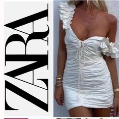 Zara Woman’s White Braced Linen Blend Mini Dress New Without Tags Size:M White Braces, Off White Colour, Zara Mini Dress, Linen Blend Dress, Bohemian Bridal, Purple Mini Dresses, Halter Mini Dress, Zara White, Denim Mini Dress