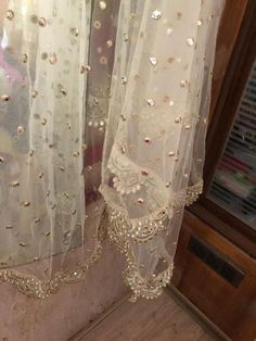 Dupatta Bridal, Wedding Dupatta, Indian Dupatta, White Dupatta, Lehenga Dupatta, Bridal Dupatta, Scallop Border, Golden Border, Punjabi Dress