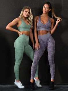 Sport Woman Fitness, Fitness Activewear, Crop Top And Leggings, Yoga Suit, Legging Sport, Closed Doors, Seamless Leggings, Active Wear Leggings