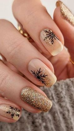 Mew Years Nails, Happy New Year Nails Designs, New Years Nail Designs, December Nails, Nagellack Trends, Christmas Gel Nails, I'm Grateful, Her Nails