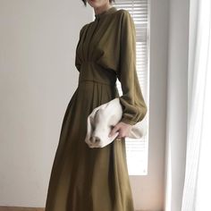 Midi Dress Work, High Neck Midi Dress, Elegant Prom, Office Dresses For Women, Dress Sleeve Length, Vintage Long Sleeve, Pretty Clothes, Home Dress, Spring Women