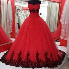 Red Wedding Gowns, Vintage Ball Gowns, Gothic Lace, Wedding Dress Organza, Gothic Wedding Dress, Ball Gowns Princess, Red Wedding Dresses, Womens Prom Dresses, Wedding Robe