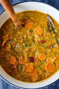 This Split Pea Soup recipe comes from our vegetarian restaurant! Savory and delicious, bursting with Mediterranean flavors! Vegan. Yellow Split Pea Recipes, Yellow Split Pea Recipe, Vegetarian Split Pea Soup, Peas Soup, Vegan Split Pea Soup, Pea Soup Recipe, Homemade Vegetable Broth, Mediterranean Flavors, Split Pea Soup Recipe