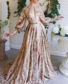 Cream Belt, Teuta Matoshi, Celebrity Inspired Dresses, Velvet Cream, Soiree Dress, Fashion Gowns, فستان سهرة, Adult Crafts, Beige Dresses