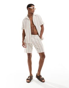 Ensembles par Selected Homme Fait partie d'un ensemble Chemise vendue séparément Coupe classique Passants pour ceinture Poches fonctionnelles Coupe classique Men's Fitted Vacation Sets, Mens Summer Matching Sets, Summer Streetwear Shorts With Three Stripes Branding, Men’s Beach Fashion 2024, Men’s White Linen Shorts Outfit, Petite Shirts, St Barth, Prom Dress Shopping, Winter Party Dress