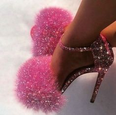 Summer Shoes Women, Glitter Stilettos, Pink Stilettos, Glitter Fashion, Fur Sandals, Catty Noir, Pink High Heels, Fur Shoes, Glitter Heels