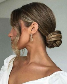 Back Tie Hairstyle, Bussines Woman Hairstyles, Tied Hairstyle For Wedding, Brunette Low Bun Wedding, Wedding Guest Hairstyles Low Bun, Slick Updo Hairstyles Wedding, Wedding Guest Hair Brunette, Wedding Hair For Windy Day, Low Bun Party Hairstyles