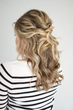 Twisted Half Up Tutorial - The Small Things Blog Easy Updos For Long Hair, How To Curl Short Hair, Bridesmaid Hair Half Up, Formal Hair, Half Updo, Wedding Hair Down, Penteado Cabelo Curto