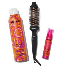 this exclusive + limited-edition set features the hairbrush + perk up plus dry shampoo + your heat protection of choice (+ save 15%) what is blowout: protect + extend set? protect strands + get a blowout with this innovative hairbrush (no blow dryer or hot air required) then extend it with this trio who it's for for all hair types looking to protect + extend their blowout why it's special get a blowout and make it last with this set. protect strands with your blockade, a heat defense serum, then Blowout Products, Thermal Brush, Rainforest Habitat, Hair Cuticle, Mandelic Acid, Xmas List, Scalp Health, Blow Out, Heat Damage