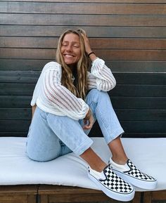 Slip On Outfit, Outfit Inspiration Women, Cute Outfits With Jeans, Vans Slip On, Fashion Line, Basic Outfits, Spring Summer Outfits, Outfits Casuales, Types Of Fashion Styles