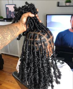 Neat Butterfly Locs, Soft Locs, Butterfly Locs, Faux Locs Hairstyles, Girls Hairstyles Braids, Dreadlock Hairstyles