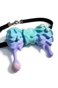 The Sweet Bow With Leather Necklace, designed by BOBOBOOM in 2021, is an exquisite combination of 3D printing photosensitive resin, acrylic, UV resin, deep sea shell beads, and alloy metal. Its main body measures 3.9h x 4.1" diam, while its necklace length is adjustable from 12.6" to 18.5". With its stunning combination of materials and sophisticated design, the Sweet Bow necklace is a great choice for any occasion. Designer: BOBOBOOM Size: Main body: 3.9h x 4.1" diam. Adjustable necklaces lengt Random Oc, Hair Necklace, Resin Acrylic, Bow Necklace, Oc Ideas, Resin Necklace, Active Wear Pants, Cool Necklaces, Adjustable Necklace