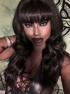 Black Emo Girl Makeup, Goth Girl Makeup, Emo Girl Makeup, Black Alt, Afro Goth, Alt Makeup, Hair Color Streaks, Makeup For Black Skin, Alternative Makeup