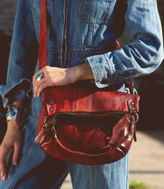 A Customer favorite, this cross body bag has plenty of style. TAHITI features a zippered fold top with internal slip pockets on the inside. The zippered outside pocket is perfect for your cell or keys. This beautiful bag will soon be your favorite accessory. Pendleton Bags Handbags, Everyday Carry Crossbody Satchel With Cell Phone Pocket, Functional Crossbody Saddle Bag, Functional Everyday Crossbody Saddle Bag, Functional Crossbody Saddle Bag For Everyday Use, Functional Crossbody Hobo Bag With Zipper Pocket, Casual Crossbody Satchel For Everyday Carry, Travel Crossbody Hobo Bag With Cell Phone Pocket, Travel Hobo Bag With Cell Phone Pocket, Crossbody Style