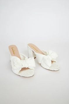 Stylish Slides and Heeled Mules: Shoes for Effortlessly Chic Summer Looks | Women's Slip-On Mule Sandals - Lulus Hoco Heels, Hoco Shoes, White High Heel Sandals, Ivory Sandals, White High Heels, Bridal Heels, Bridesmaid Shoes, Fancy Shoes, Bow Sandals