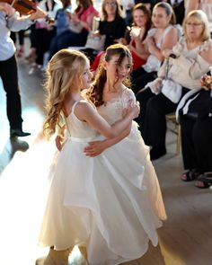 The more Littles in the Ceremony, the better❤️ They make the pictures extra special, extra beautiful & extra cute💐
.
.
.
A LUXE NEW ORLEANS BRIDAL SHOW II  
#NOLAbride #BridalPartyHair #FlowerGirl #NewOrleans #Louisiana #WeddingPlanner #EventPlanner #DayOfCoordinator #Travels #Wedding #Love #Bride #Groom #NolaWedding #GretnaSalon #SalonSanity #WeddingFriday
HAIR BY @kaylin_scheuermann_stylist 
📷 @ashleyrutherfordtuohy Nola Wedding, Bride Groom, Louisiana