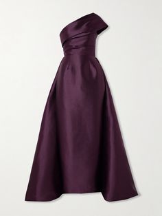 If "bold, confident and refined" is how you want to feel at events, look no further than Solace London's collections. Cut from satin-twill in an 'Aubergine' shade, this sculptural 'Alba' gown is beautifully draped and gathered into folds. Balance the full skirt with pointy mules or minimalist sandals.