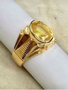 Mens Index Finger Ring, Jamindar Gold Rings For Men, Yellow Stone Ring Men, Pukhraj Stone Ring Design Gold Men, Pukhraj Ring Design Men, Antique Mens Rings Gold, Yellow Sapphire Ring Men Design, Stone Ring Design Gold Men, Yellow Sapphire Ring Men