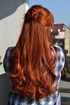 sophie czerymoja, pielęgnacja włosów, hair care: Tutorial na upięcie z loków Redhead Hairstyles, Half Bun Hairstyles, Black Hair Care, Penteado Cabelo Curto