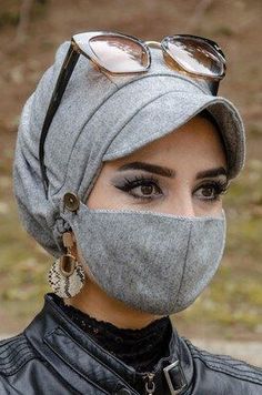 Headgear Fashion, Chemo Turbans, Estilo Hijab, Funky Hats, Muslim Style, Hijab Style Tutorial, Headband Jewelry, Skateboard Design