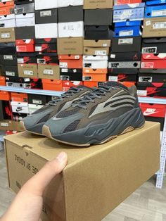 Adidas Yeezy Boost 700 V2“Inertia” .G6860 Yeezy 700 Tephra, Yeezy Boost 700 V2