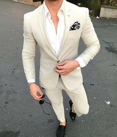 Creme Suit, Men Suit Casual, Suit For Men Wedding, Best Suits For Men, Slim Fit Tuxedo, Stylish Suit