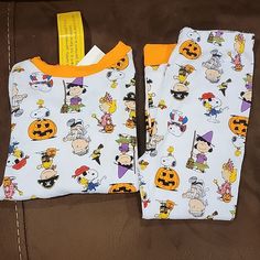 Nwt Peanuts Halloween Longsleeve And Pant Pajama Set Snug Fit 100% Cotton Size 3t And 4t White Sleep Sets For Fall, White Long Sleeve Sets For Halloween, Cute Long Sleeve Halloween Sleepwear, White Sleepwear For Fall Sleepover, Cute Halloween Sleepover Sleepwear, Cute Cotton Halloween Sleepwear, Fun White Sleepwear With Cartoon Print, White Fun Sleepwear With Cartoon Print, White Fun Cartoon Print Sleepwear