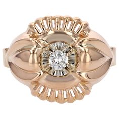 Ring in 18 karat rose gold, eagle head hallmark. Antique retro ring, its setting is domed on top, and openworked with a gadrooned decoration. In the center, a modern brilliant-cut diamond held in 4x2 claws. Total diamond weight : 0.11 carat approximately. Height : 15 mm approximately, width : 11 mm approximately, thickness : 5.5 mm approximately, ring width at base : 3 mm approximately. Total weight : 2.5 g approximately. US Size : 7,75 ; Free resize, please contact us. Authentic antique jewel - Vintage Cocktail Rings, Vintage Cocktail Ring, Gold Eagle, Retro Ring, Eagle Head, Domed Ring, Cartier Ring, Vintage Cartier Bracelet, Dior Ring