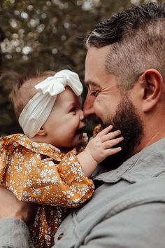 Dads And Daughters Pictures, 6 Months Family Photoshoot, Family Photo With Baby Poses, Father And Daughter Photos, Mommy Daddy And Daughter Pictures, Daughter Father Pictures, Daughter And Father Photography, Dad Daughter Photography, Dad Daughter Photoshoot