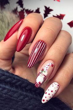 Christmas Nails The Most Festive Manicures For The Holiday Season Glamour UK Red Christmas Nails, Festive Nail Art, Holiday Nail Designs, Alternative Christmas, Cute Christmas Nails, Nails Winter, Christmas Nail Art Designs, Holiday Nail Art, Christmas Nails Acrylic