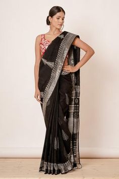 Shop for Aharin Black Cotton Linen Saree With Blouse for Women Online at Aza Fashions Black Linen Saree, Zari Embroidery, Print Embroidery, Embroidery Hand, Linen Saree, Black Saree, Red Blouse, Blouse For Women, Hand Block Print