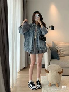 Outfit Korean Style, Outfit Korean, Fashion Top Outfits, Korean Casual Outfits, Korean Girl Fashion, Ulzzang Fashion, Casual Chic Outfit