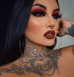 Baddie Makeup Looks, Birthday Makeup Looks, Face Beat Makeup, Punk Makeup, Dramatic Eye Makeup, Halloween Makeup Inspiration, Asian Eye Makeup, Creative Eye Makeup