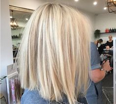 Chopped Blonde Hair, Medium Length Blonde Hair With Layers, Solid Blonde, Blonde Weave, Blond Balayage, Frontal Hairstyles, Shoulder Length Hair Cuts