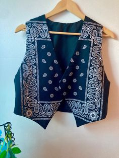 Bandana Tank Top Outfit, Cotton Top With Bandana Print For Streetwear, Sleeveless Summer Top With Bandana Print, Wild Rag With Vest, Blue Western Vest, Bandana Top, Vest Set, Indigo Prints, Bandana Print