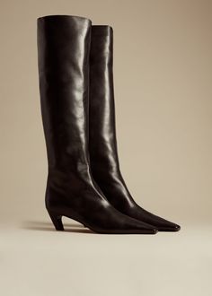 The Davis Boot in Black Leather– KHAITE Fall Winter Shoes, Everyday Boots, Boots Square Toe, Snake Leather, Knee High Leather Boots, Mode Inspo, Winter Shoes, Manolo Blahnik, Cute Shoes