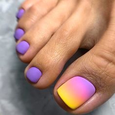 Summer Toe Nail Designs Nail Tip Designs Coffin, Pedicure Ideas Ombre, Nail Designs For Short Nails Summer, Easy Tropical Nails, Summer Toes Designs, Tropical Toe Nails, Gel Nails Ideas Short Summer, Florescent Nail Ideas, Gel Toe Nails Summer