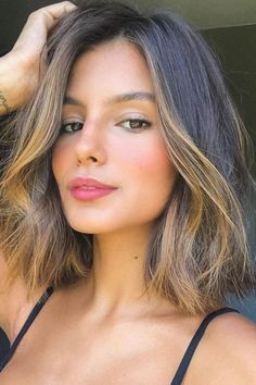 Choppy Bob Hairstyles, Lob Hairstyle, Lob Haircut, Shoulder Length Hair Cuts, Hair Haircuts, Short Hair Haircuts, Shoulder Length Hair