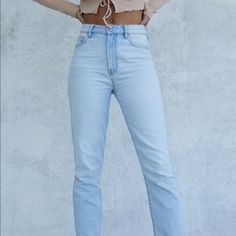 Too Small On Me Never Worn Pacsun Mom Jeans, Jeans Pacsun, Pacsun Jeans, Stylish Jeans, Pacsun, Boyfriend Jeans, Mom Jeans, Jeans Size, Blue White